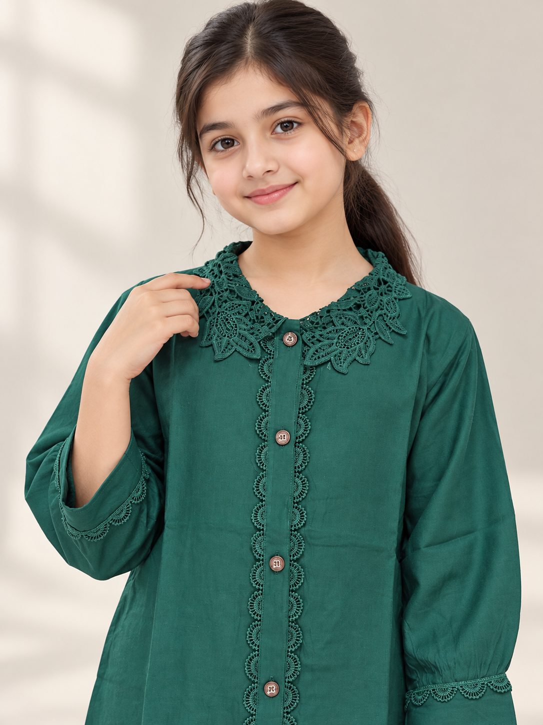 Additional model view of the emerald green cotton cord set